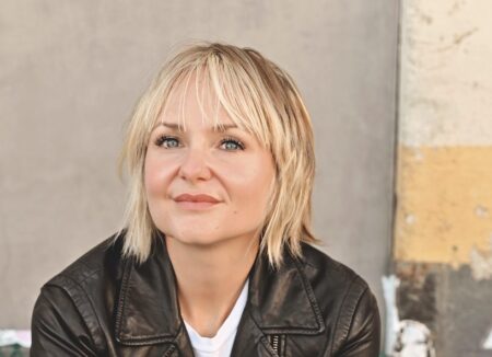 Portraitfoto Rufi Thorpe, deren Roman „Only Margo“ gerade als Serie mit Nicole Kidman verfilmt wird.