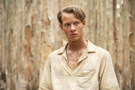 Felix Kammerer spielt in dem Survivalthriller „Eden“ einen Auswanderer auf die Galapagos-Inseln. Eden startet jetzt in den Kinos.