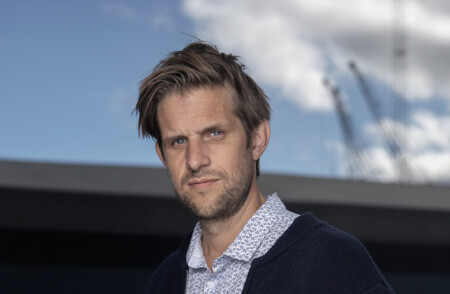 Portraitfoto Aslak Nore, der mit „Felsengrund“ den zweiten Teil der Falck-Saga veröffentlicht