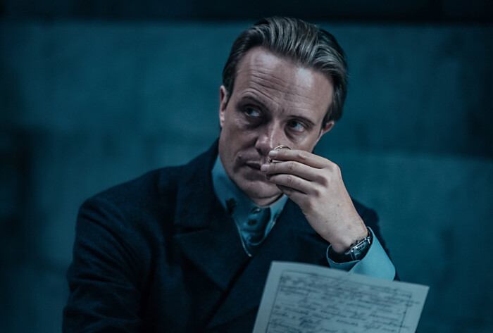 August Diehl spielt die Hauptrolle des Teufels Woland in dem russischen Film „Der Meister und Margarita“. Der Film kommt am Donnerstag in die Kinos.