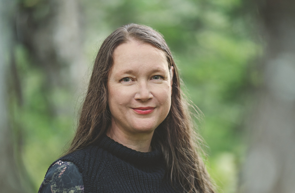 Portraitfoto Tammy Armstrong, die den Roman „Pearly Everlasting“ veröffentlicht