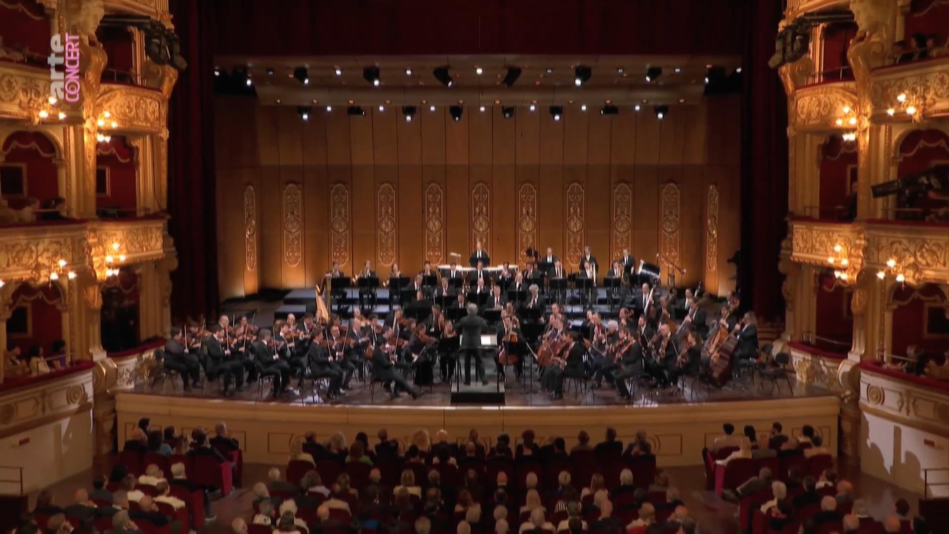 #
					Krapfen Philharmoniker und Riccardo Muti: Europakonzert 2025 aus Bari im Rahmen ARTE Concert