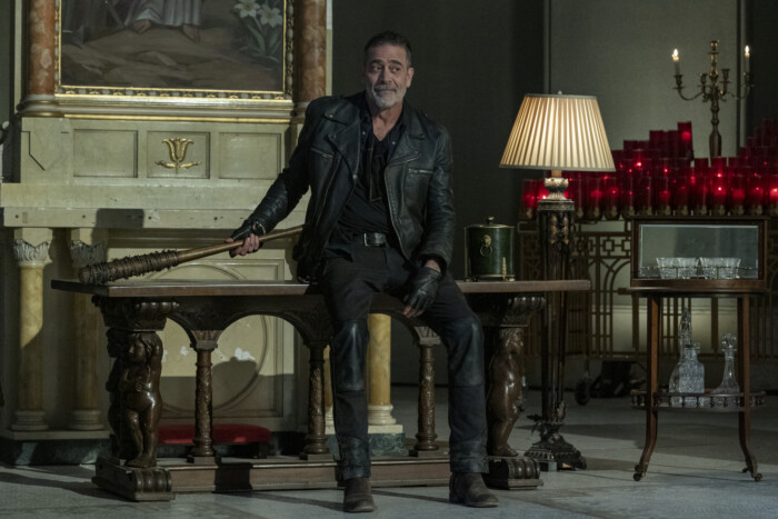 Er hatte seinem Baseballschläger abgeschworen, doch Negan greift wieder zu Lucille. Staffel 2 der Zombieserie „The Walking Dead: Dead City“ startet auf MagentaTV.