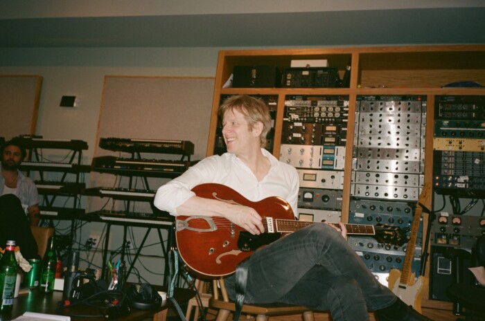 Spoon im Studio