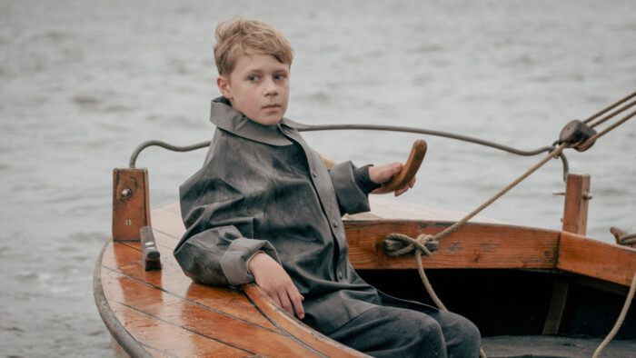 Fatih Akins neues Drama „Amrum“ ist die Verfilmung von Hark Bohms autobiografischem Roman. „Amrum“ läuft in den Kinos.