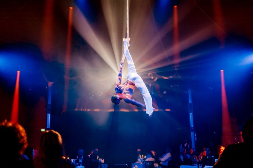 Die Dinnershow „Cornelia Poletto Palazzo“ feiert in diesem Jahr in Hamburg ihr Zehnjähriges.