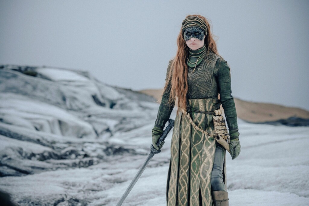 Das hatte sich König Gunter anders vorgestellt, als er beschloss, die Walküre Brunhild (Rosalinde Mynster) zu freien. Plötzlich steht er der Kämpferin mit dem Schwert in der Hand gegenüber. Mit Brunhild erreicht die Serie „Die Nibelungen – Kampf der Königreiche“ eine neue Dimension der Gewalt auf dem Schlachtfeld.