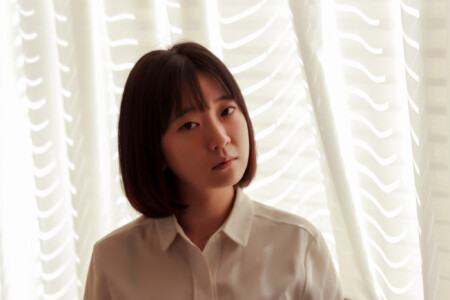 Portraitfoto Lee Yuri, die den Erzählungsband „Broccoli Punch“ veröffentlicht