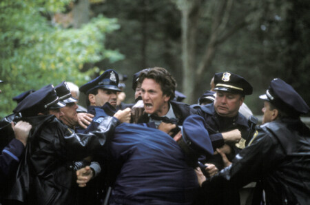 Mystic River läuft bei Arte und in der Arte-Mediathek.