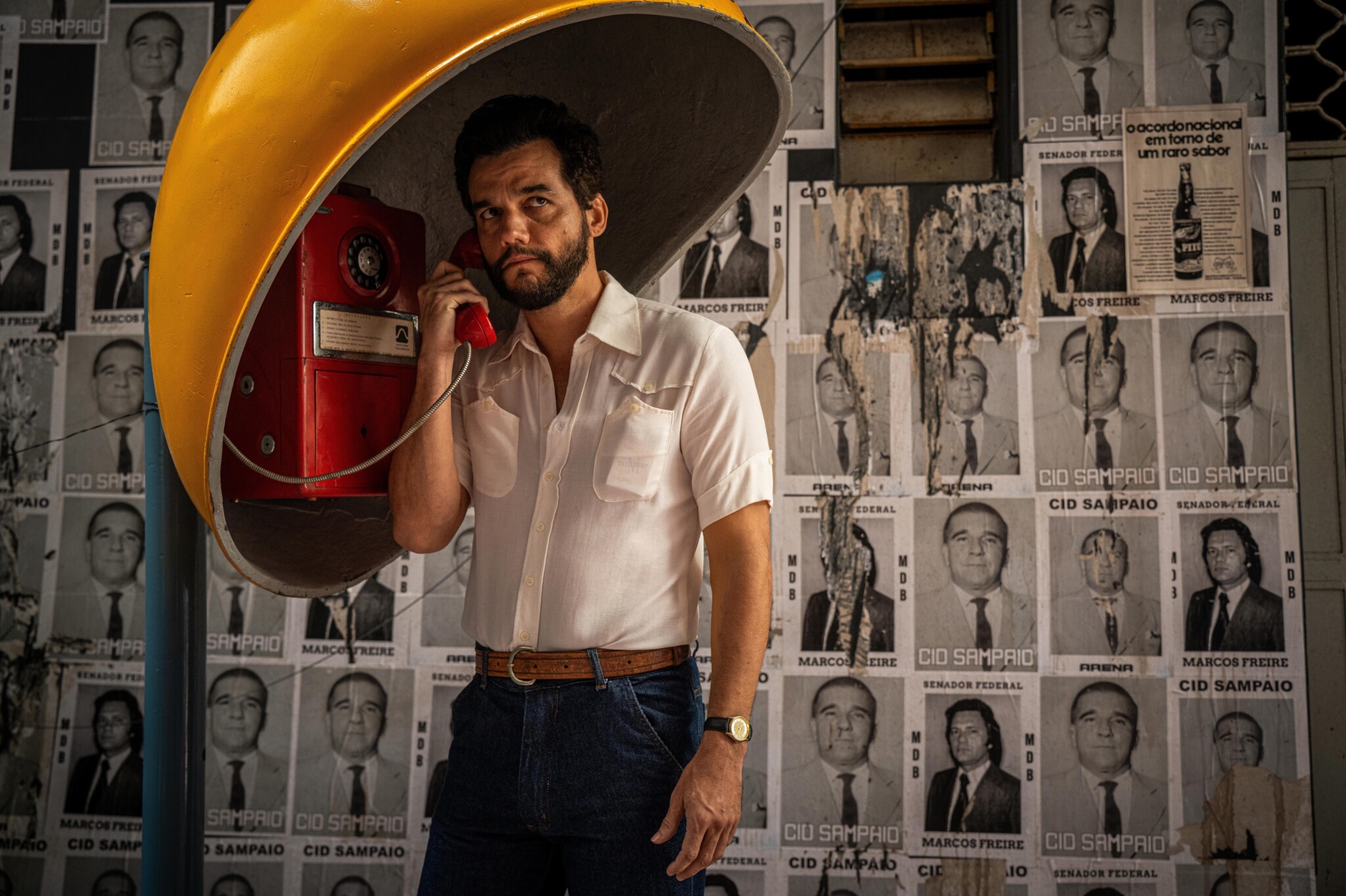 Eine wunderbare Mischung aus Thriller und ergreifendem Drama: „The Secret Agent“ von Kleber Mendonça Filho mit Wagner Moura in der Hautprolle läuft in den Kinos.