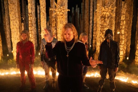 „The Bone Temple“ heißt der zweite Teil der Filmreihe „28 Years later“, der jetzt in den Kinos anläuft.