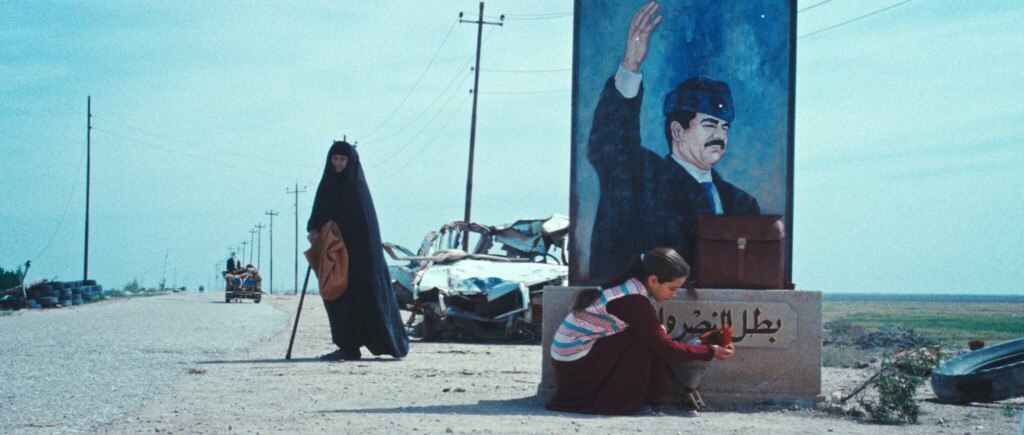 Großmutter Bibi und Lamia auf dem Weg nach Basra. Der Film „Ein Kuchen für den Präsidenten“ läuft im Kino.