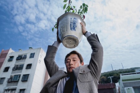 Die Kapitalismussatire „No other Choice“ des Regisseurs Park Chan-wook läuft ab dieser Woche in den Kinos.