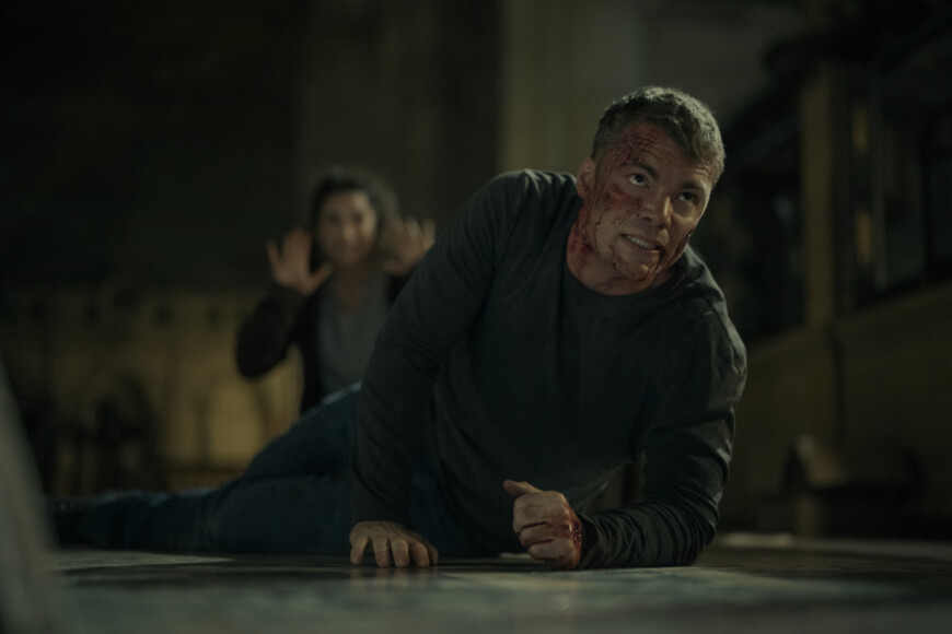 Peter Sutherland ist angeschlagen. In Staffel 3 der Serie „Night Agent“ hat der Agent zwar einen Partner, gerät aber immer stärker unter Beschuss. Staffel 3 der Geheimdienstserie startet jetzt bei Netflix.