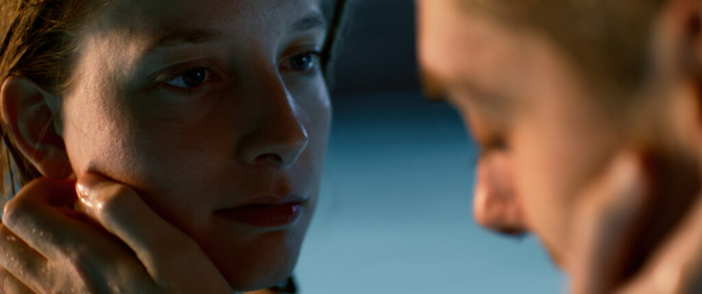 Verletzlichkeit und Nähe: Kati und Florian kommen sich näher. „Als ob es leicht wäre“ läuft jetzt im Kino.