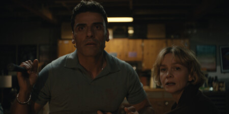 Oscar Isaac als Josh Martin, Carey Mulligan als Lindsay Crane-Martin in Staffel 2 der Serie „Beef“, die jetzt bei Netflix startet.