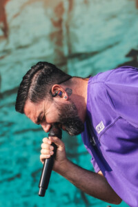 A Day to Remember Frontsänger bei seiner Hurricane Festival Performance.