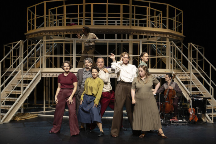 Die Münchner Kammerspiele feiern ihr 100-Jähriges, indem sie wie vor 100 Jahren „Dantons Tod“ spielen.